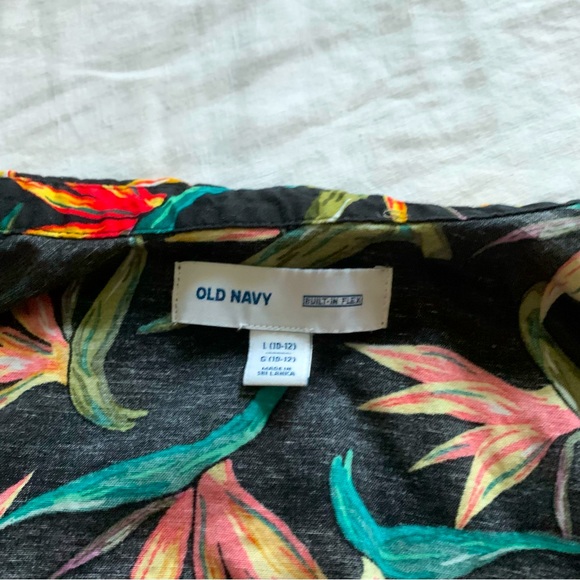 Old Navy Boys Floral Birds Of Paradise Tropical Summer Beach Button down - Picture 3 of 4